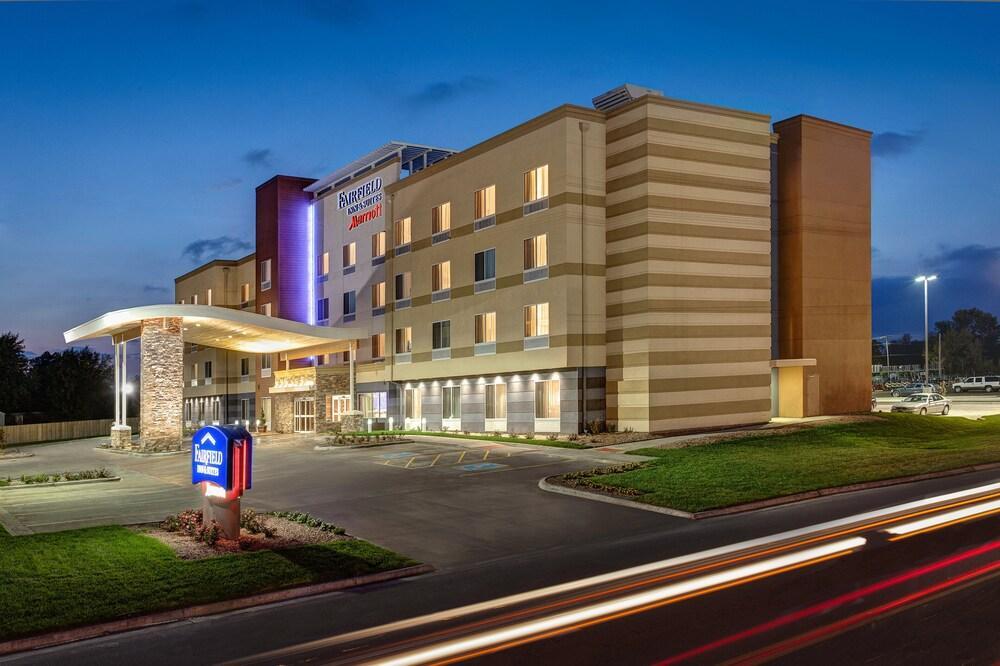 Fairfield Inn & Suites Whitewater Exterior foto